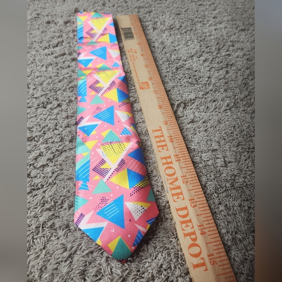 Colorful Geometric Pattern Tie - Picture 4 of 9